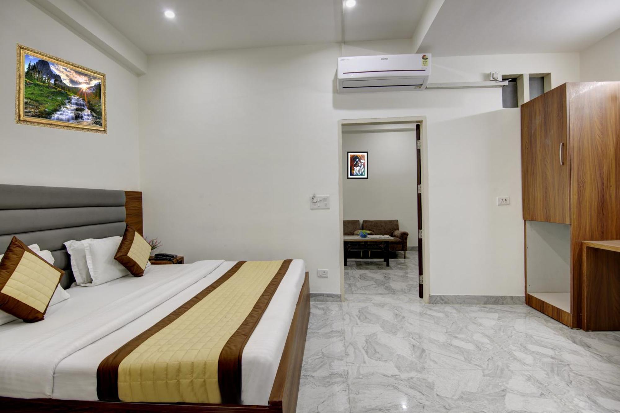 Hotel S B Inn - Near New Delhi Railway Station Paharganj Exterior photo