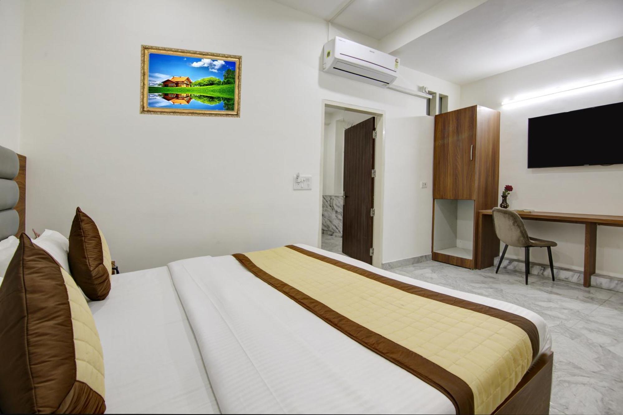 Hotel S B Inn - Near New Delhi Railway Station Paharganj Exterior photo